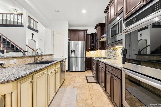 2426 Dunmore Hill, San Antonio, TX 78230