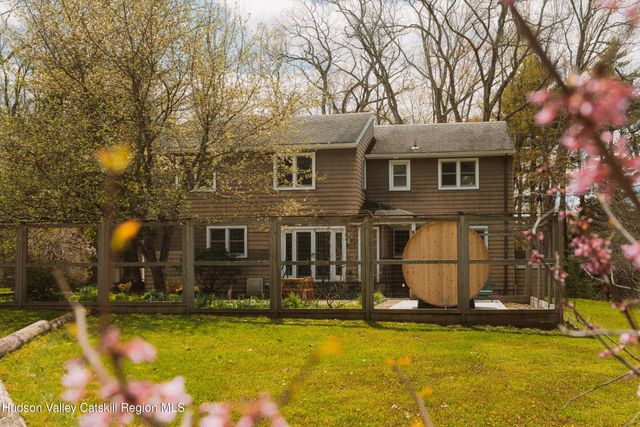 4 Bradford Road, Forestburgh, NY 12777