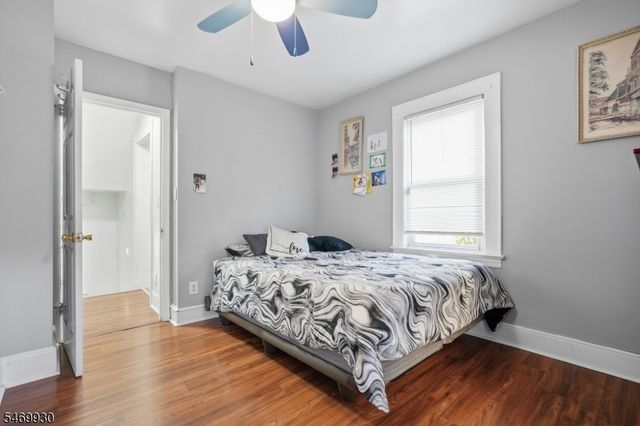 841 Bailey Ave, Elizabeth City, NJ 07208