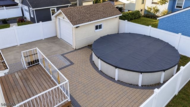 841 Bailey Ave, Elizabeth City, NJ 07208