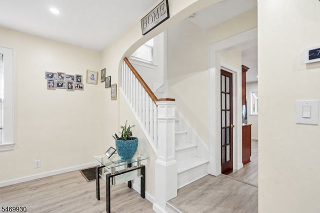 841 Bailey Ave, Elizabeth City, NJ 07208