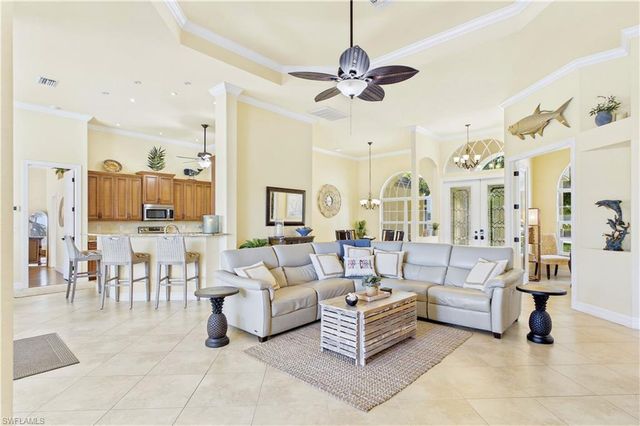 1440 Vendome CT, Cape Coral, FL 33904