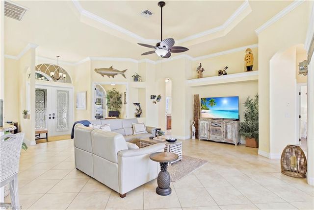 1440 Vendome CT, Cape Coral, FL 33904