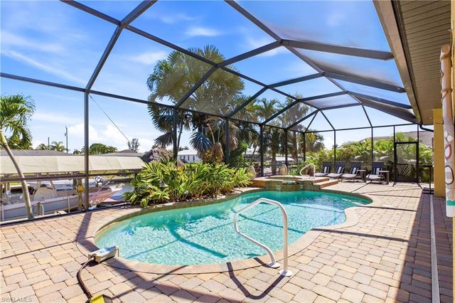 1440 Vendome CT, Cape Coral, FL 33904