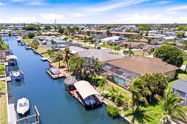 1440 Vendome CT, Cape Coral, FL 33904