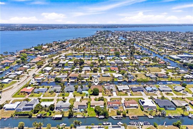 1440 Vendome CT, Cape Coral, FL 33904