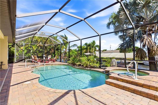1440 Vendome CT, Cape Coral, FL 33904