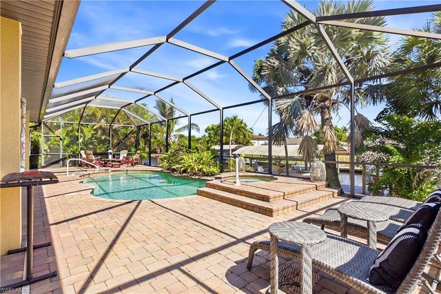 1440 Vendome CT, Cape Coral, FL 33904