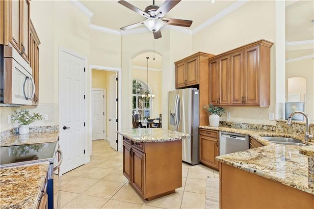 1440 Vendome CT, Cape Coral, FL 33904