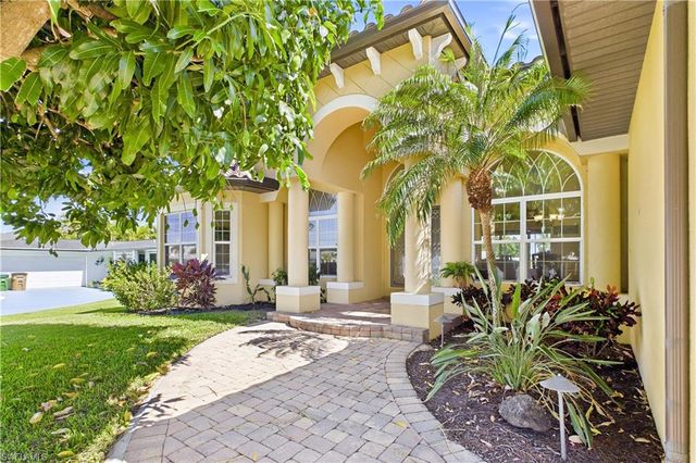 1440 Vendome CT, Cape Coral, FL 33904