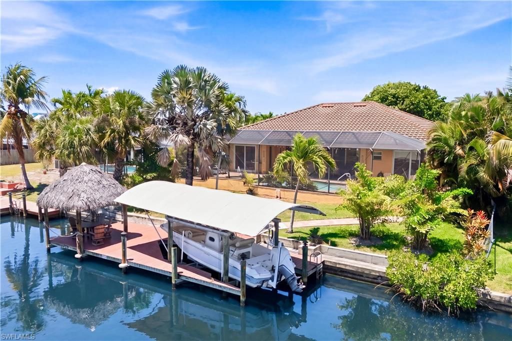 1440 Vendome CT, Cape Coral, FL 33904