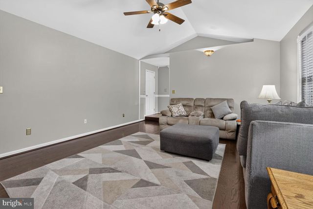 5 OLIVER COURT, Fredericksburg, VA 22406
