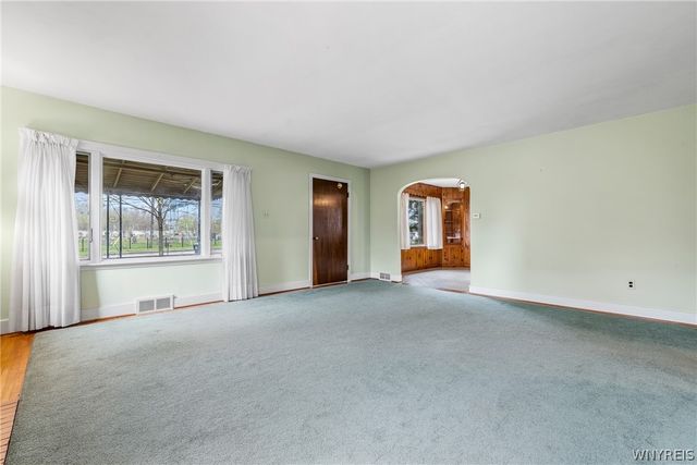 5176 Genesee Street, Lancaster, NY 14026