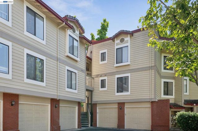 3474 Smoketree Commons Dr D, Pleasanton, CA 94566