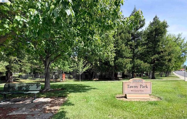 3474 Smoketree Commons Dr D, Pleasanton, CA 94566