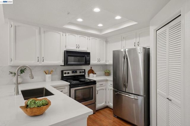 3474 Smoketree Commons Dr D, Pleasanton, CA 94566