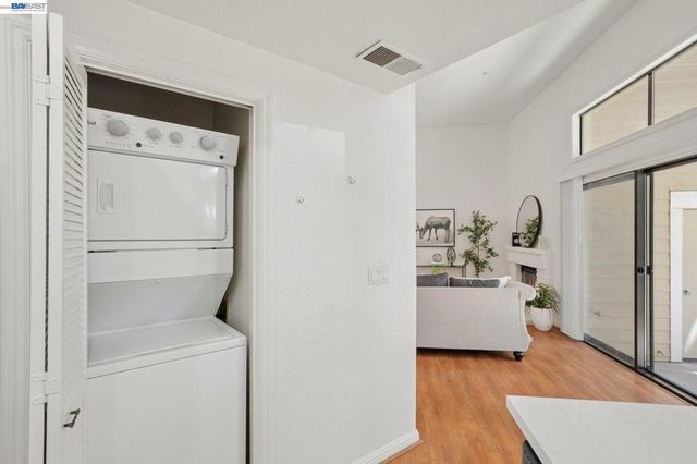 3474 Smoketree Commons Dr D, Pleasanton, CA 94566