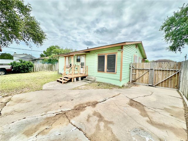 5018 Bevly Dr, Corpus Christi, TX 78411
