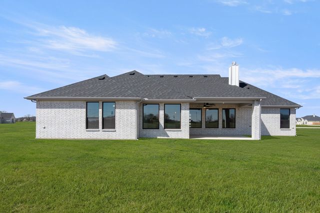 2320 Oak Knoll Drive, Palmer, TX 75152