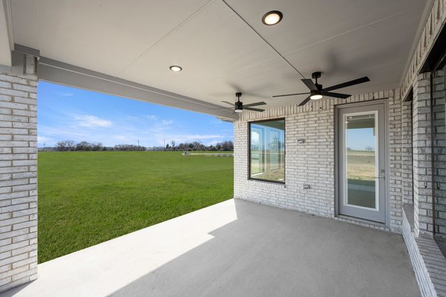 2320 Oak Knoll Drive, Palmer, TX 75152