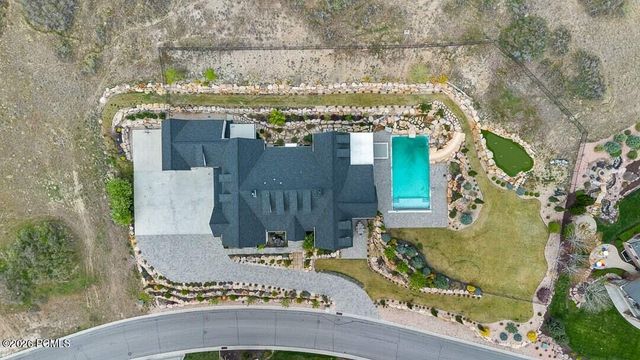 11 Cross Hill Lane, Sandy, UT 84092