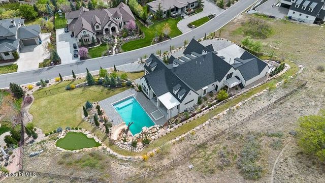 11 Cross Hill Lane, Sandy, UT 84092