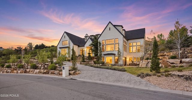 11 Cross Hill Lane, Sandy, UT 84092