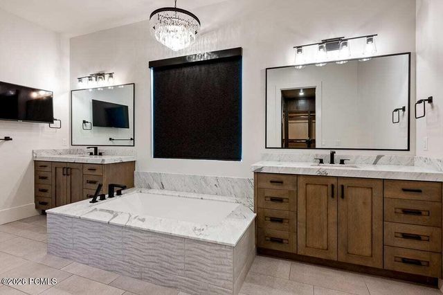 11 Cross Hill Lane, Sandy, UT 84092