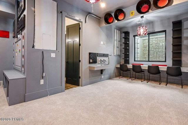 11 Cross Hill Lane, Sandy, UT 84092