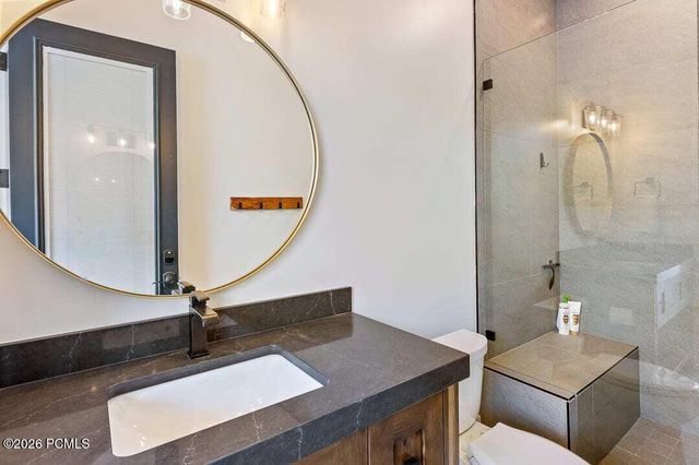 11 Cross Hill Lane, Sandy, UT 84092