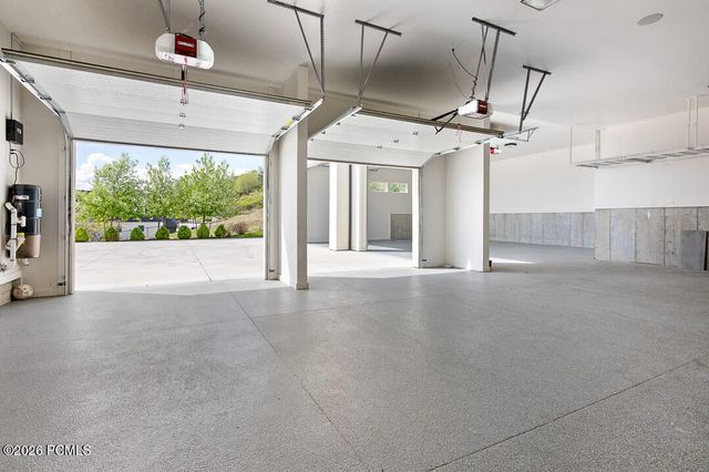 11 Cross Hill Lane, Sandy, UT 84092