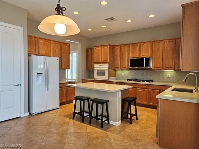 2139 Twin Falls Drive, Henderson, NV 89044