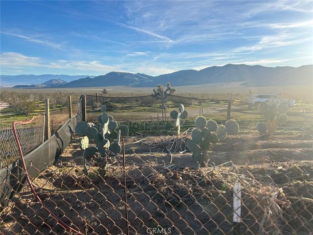 30002 Pipeline, Lucerne Valley, CA 92356