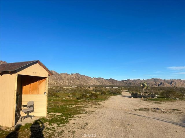 30002 Pipeline, Lucerne Valley, CA 92356