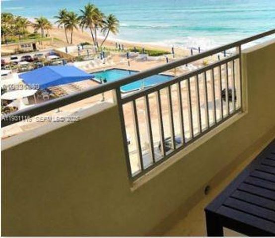 3180 S Ocean Dr 204, Hallandale Beach, FL 33009