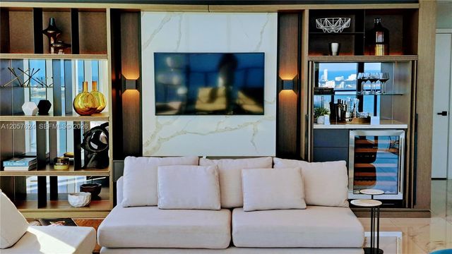 3131 NE 7th Ave PH4901, Miami, FL 33137