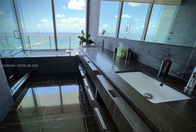 3131 NE 7th Ave PH4901, Miami, FL 33137