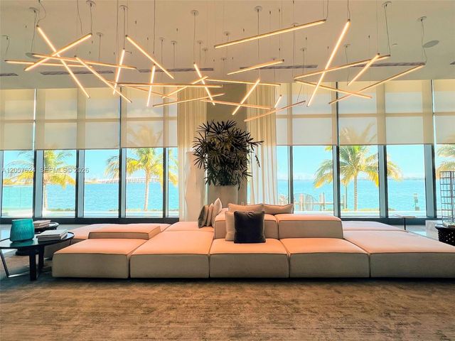 3131 NE 7th Ave PH4901, Miami, FL 33137