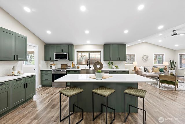 20425 198th Avenue SE, Maple Valley, WA 98038