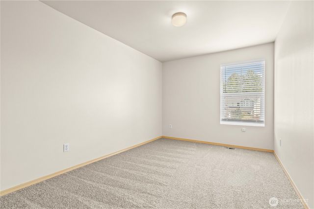 6316 119th St E, Puyallup, WA 98373