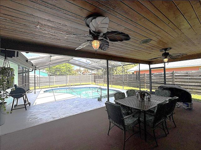 6457 SAMOA DRIVE, Sarasota, FL 34241