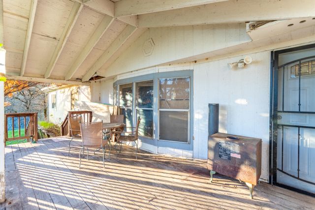 14361 Holiday Way, Bella Vista, CA 96008