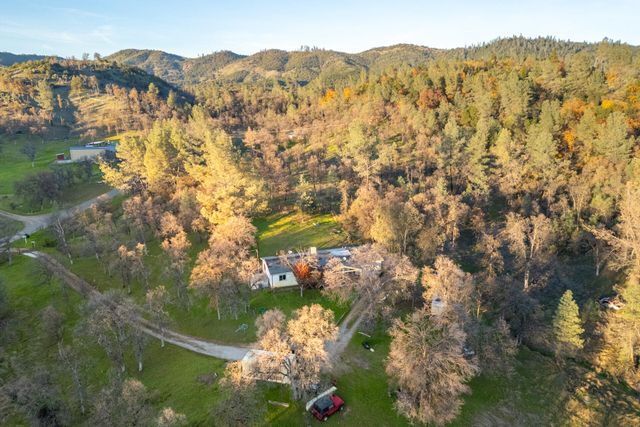 14361 Holiday Way, Bella Vista, CA 96008