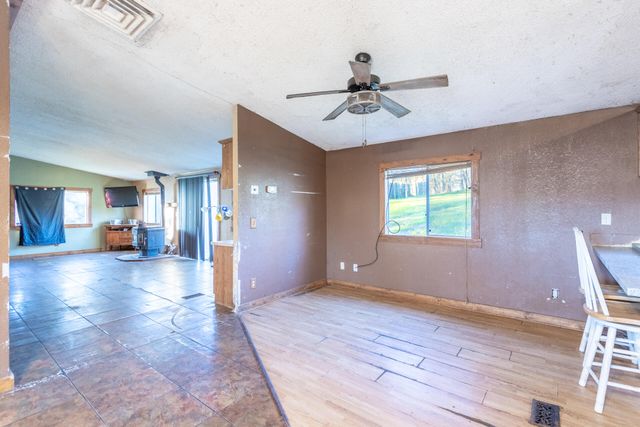 14361 Holiday Way, Bella Vista, CA 96008