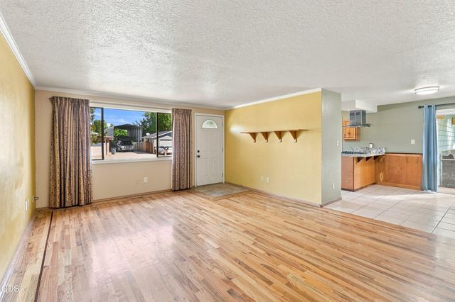 1426 Saint Andrew Way, Medford, OR 97504