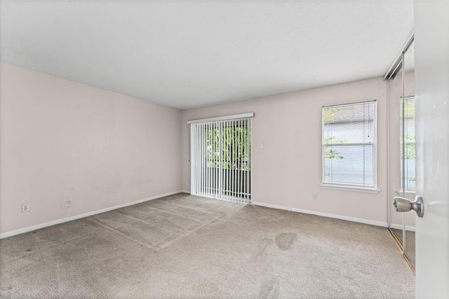 5917 Fairdale Lane 6, Houston, TX 77057