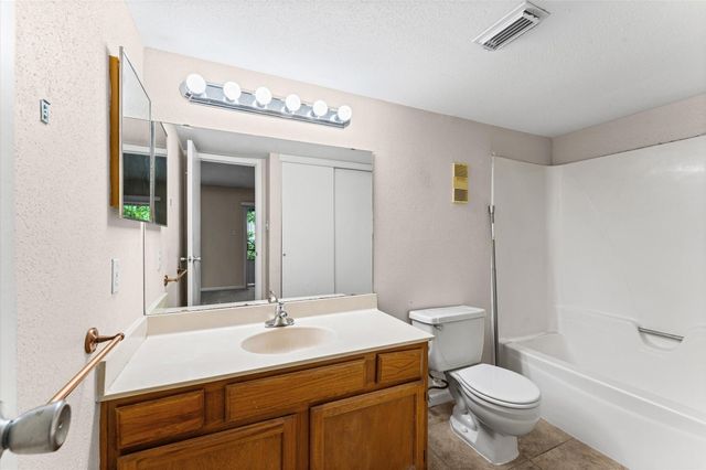 5917 Fairdale Lane 6, Houston, TX 77057