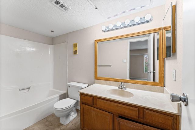 5917 Fairdale Lane 6, Houston, TX 77057