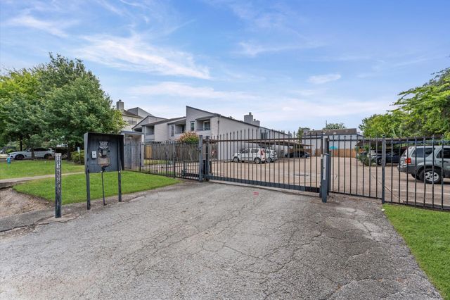 5917 Fairdale Lane 6, Houston, TX 77057