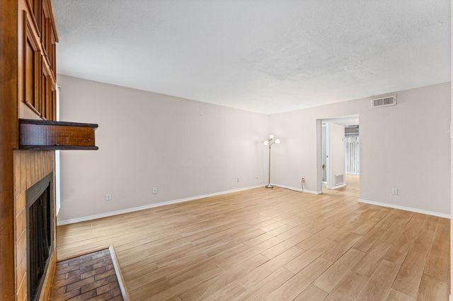 5917 Fairdale Lane 6, Houston, TX 77057